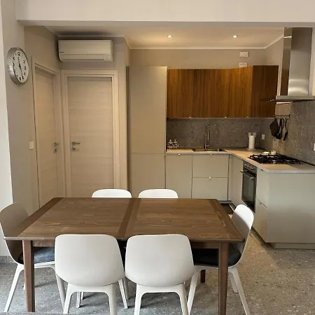 Casa Itaca Daire Sestri Levante